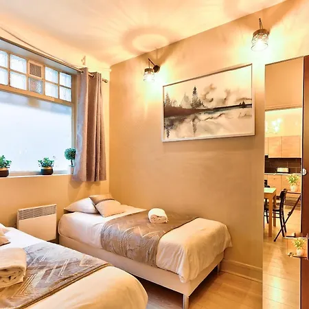 06 - Designed Flat Grands Boulevards Parijs